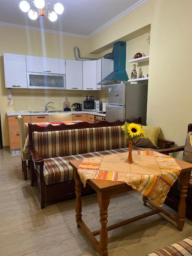 Апартаменты Comfy Apartament Влёра Экстерьер фото